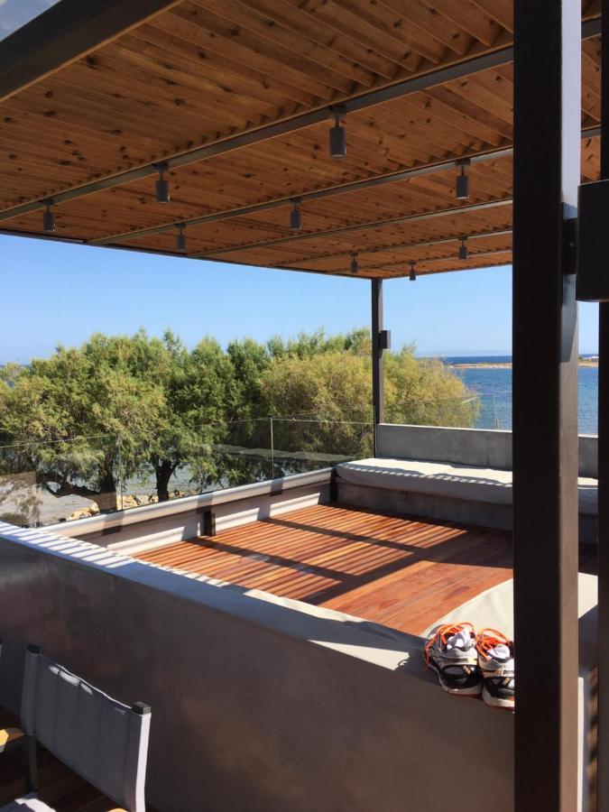 Windsurfing Seaside Apartment Artemida Exterior photo